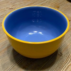 Lindt Stymeist Colorways 8” Yellow Blue Vegetable Serving Mixing Bowl